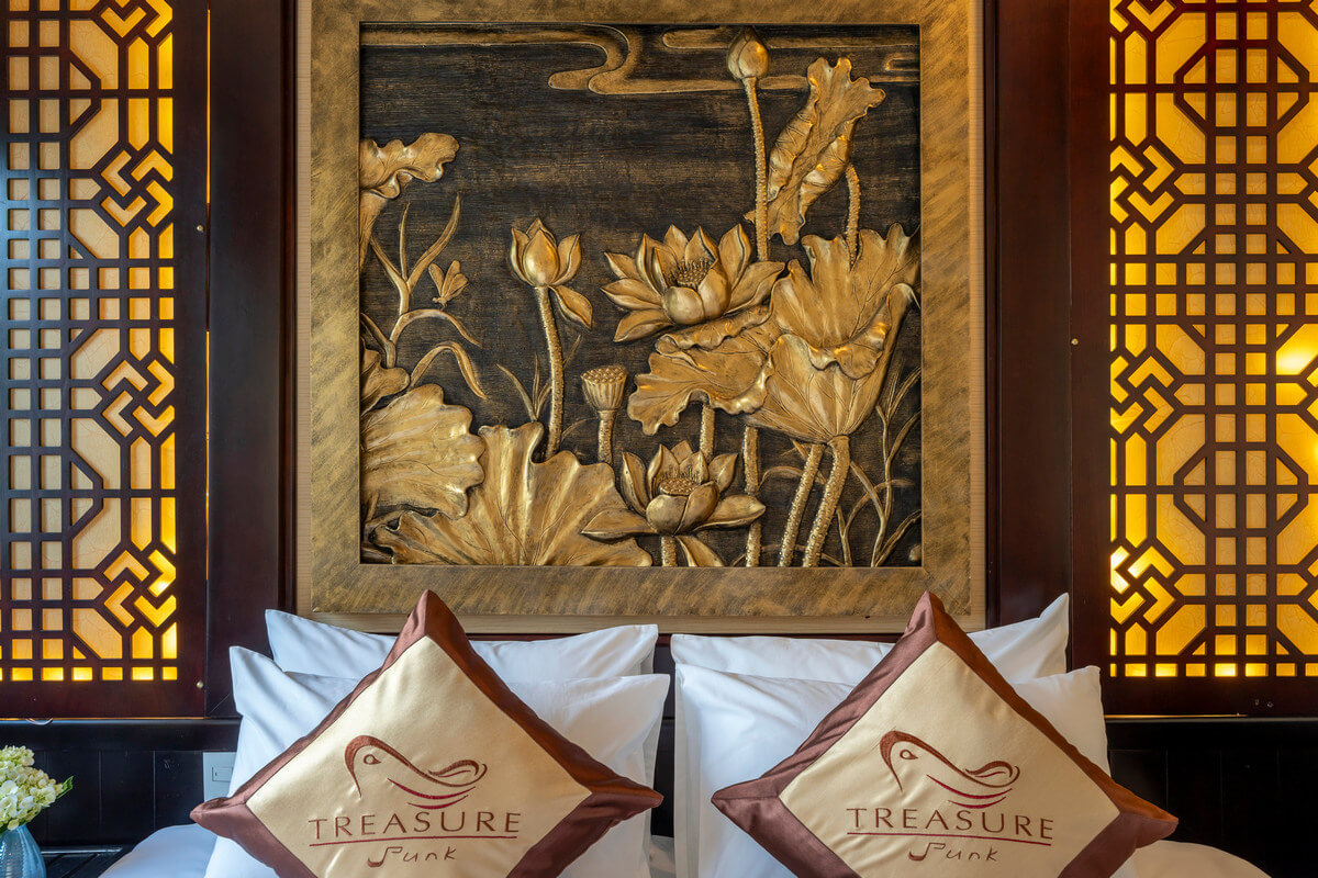 5.Duluxe Double 9