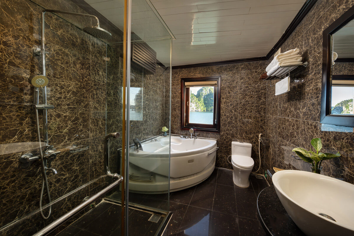 5.Suite 5