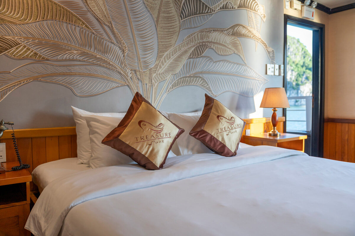 5.Suite 8