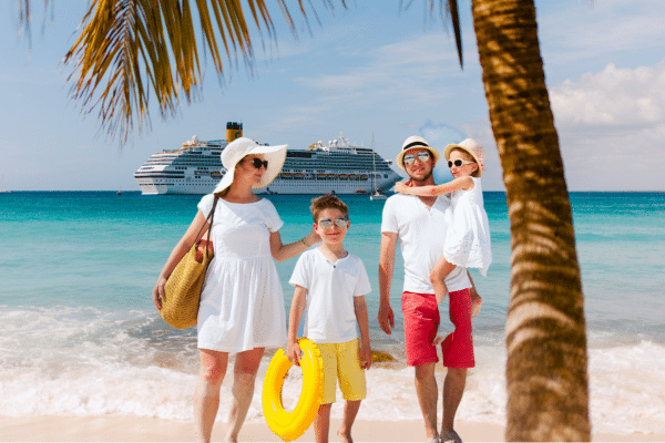 Family-Friendly Activities on Bai Tu Long Bay Cruises 12 Family-Friendly Activities on Bai Tu Long Bay Cruises