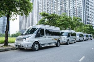 Limosine bus