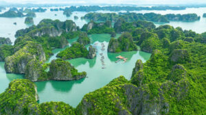 2D1N or 3D2N in Bai Tu Long Bay: Which One Is Worth It?