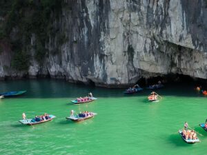 2D1N or 3D2N in Bai Tu Long Bay: Which One Is Worth It?